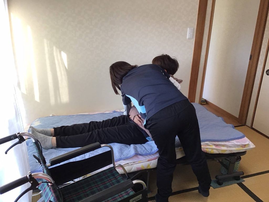 介護スキルの向上の為に行っている研修の様子①